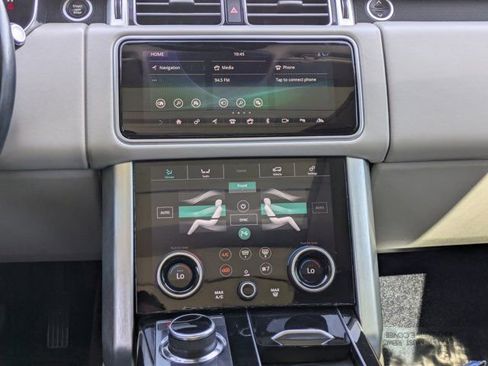 Used 2018 Land Rover Range Rover Supercharged image 15