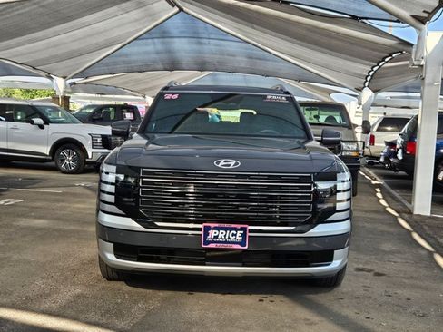 Certified 2026 Hyundai Palisade Calligraphy FWD image 2