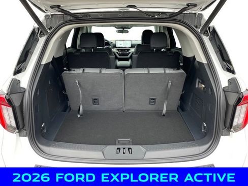 New 2026 Ford Explorer Active w/ Active Comfort Package image 5
