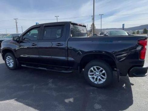 Used 2022 Chevrolet Silverado 1500 RST AWD/4WD image 6