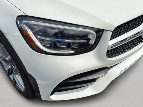 Used 2020 Mercedes-Benz GLC 300 4MATIC image 10