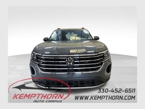 Used 2026 Volkswagen Atlas SE AWD/4WD image 1