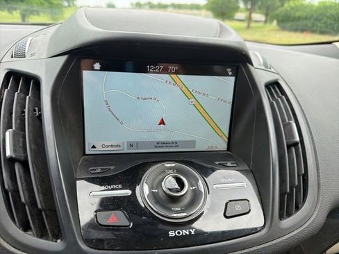 Used 2019 Ford Escape Titanium AWD/4WD image 13