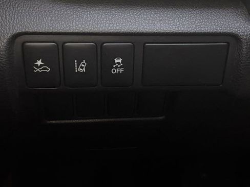 Used 2023 Mitsubishi Eclipse Cross LE image 20