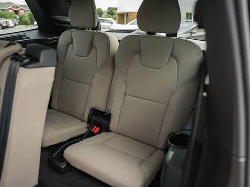 New 2026 Volvo XC90 B6 Plus w/ Protection Package Premier AWD/4WD image 36