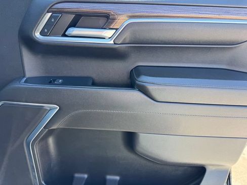 Certified 2023 Chevrolet Silverado 1500 LT AWD/4WD image 7