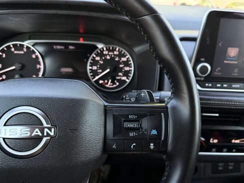 Used 2026 Nissan Rogue SV FWD image 33