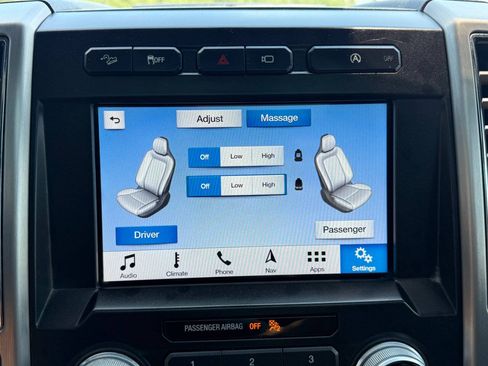 Used 2018 Ford F150 Platinum w/ Equipment Group 701A Luxury AWD/4WD image 18