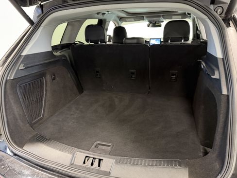 Used 2021 Lincoln Corsair AWD w/ Premium Package image 25