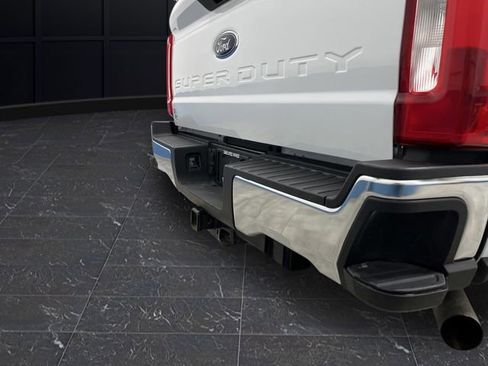Used 2023 Ford F250 XLT image 30