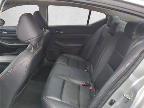 Used 2021 Nissan Altima 2.5 SR w/ SR Premium Package FWD image 17