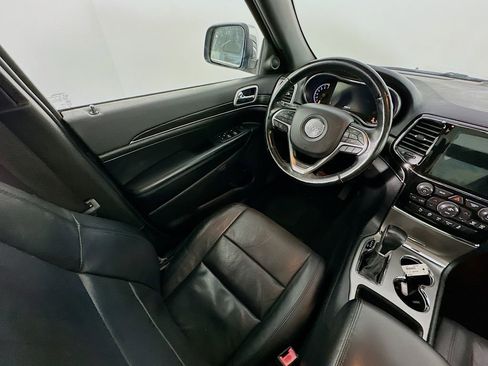Used 2020 Jeep Grand Cherokee Limited w/ Luxury Group II RWD image 9
