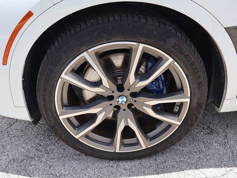 Used 2021 BMW X7 M50i AWD/4WD image 28