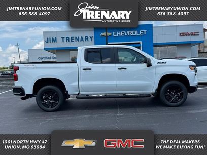 New 2026 Chevrolet Silverado 1500 Custom Trail Boss w/ Turbomax Blackout Package