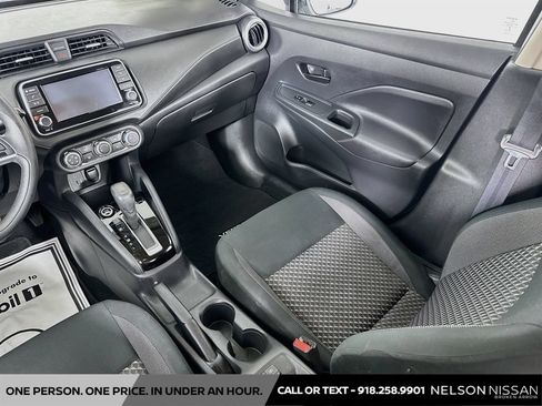 Used 2020 Nissan Versa S FWD image 21