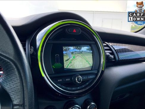Used 2019 MINI Cooper S w/ Signature Upholstery Package FWD image 19