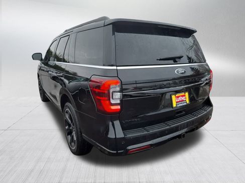 Used 2023 Ford Expedition Limited image 5