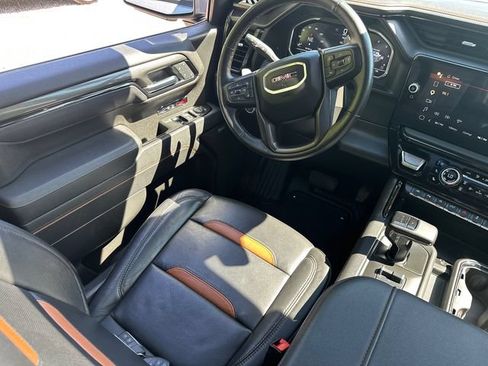 Used 2025 GMC Sierra 1500 AT4 w/ AT4 Preferred Package AWD/4WD image 22