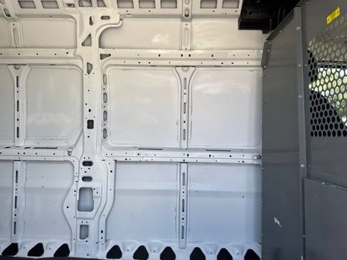Used 2021 RAM ProMaster 2500 w/ Convenience Group FWD image 14