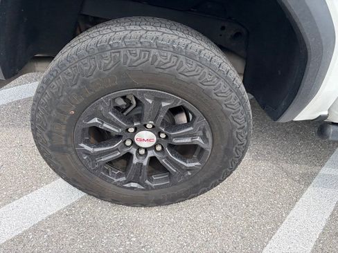 Used 2023 GMC Canyon Elevation RWD image 11