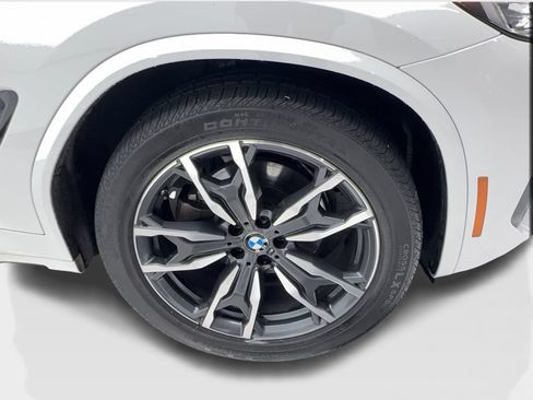 Used 2023 BMW X4 xDrive30i w/ M Sport Package AWD/4WD image 14