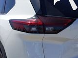 Used 2022 Nissan Rogue SV image 4