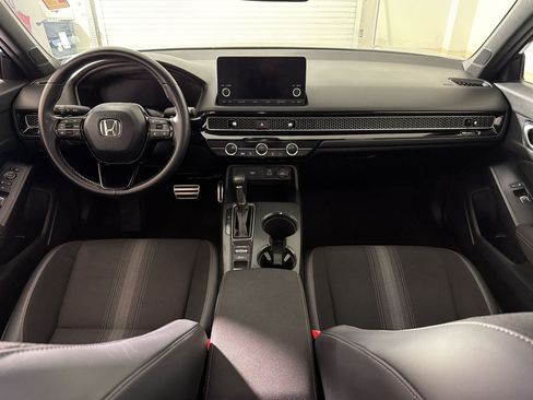 Used 2023 Honda Civic Sport image 11