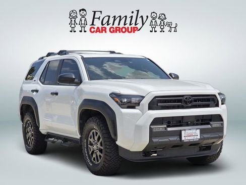 Used 2025 Toyota 4Runner SR5 AWD/4WD image 2