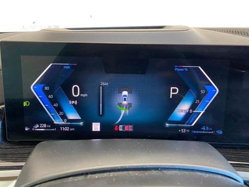 Certified 2025 BMW X5 xDrive50e w/ M Sport Package image 20