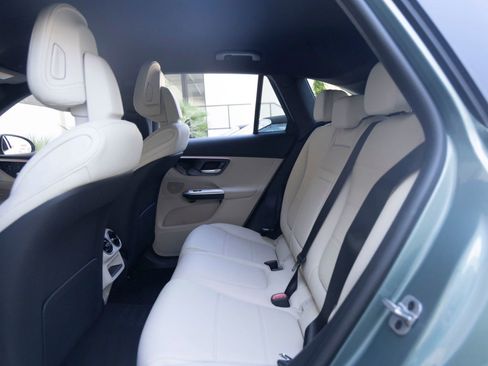 Used 2026 Mercedes-Benz GLC 300 image 20