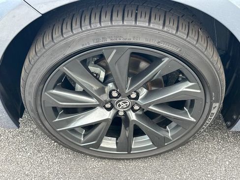 Used 2025 Toyota Corolla SE FWD image 9