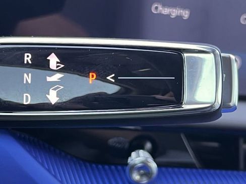 New 2026 Cadillac Optiq Luxury 2 image 18