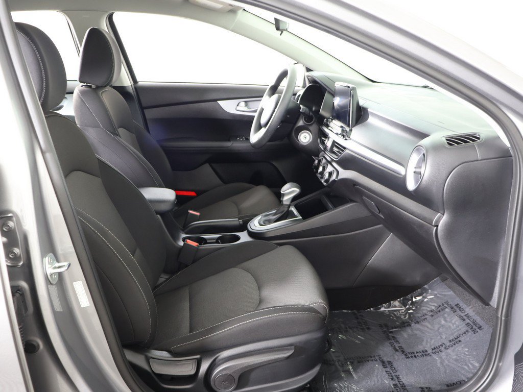 Used 2023 Kia Forte LXS FWD image 27
