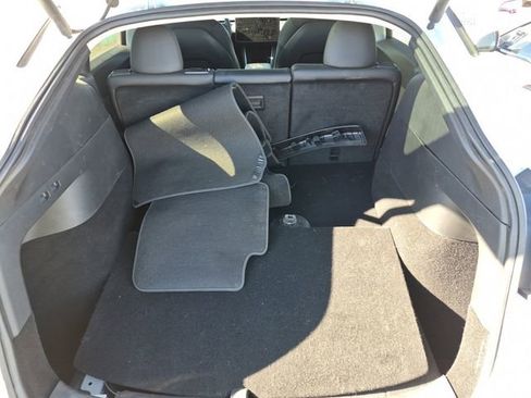 Used 2020 Tesla Model Y Long Range image 10