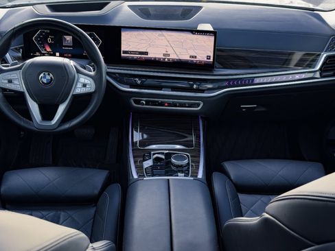 Used 2024 BMW X7 xDrive40i w/ Premium Package image 20