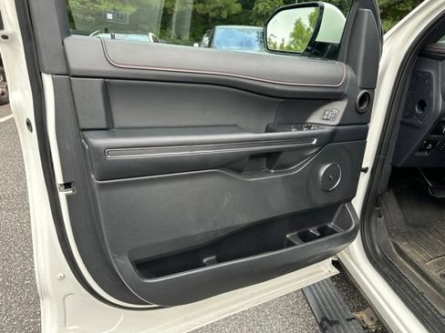 Used 2022 Ford Expedition Limited AWD/4WD image 13