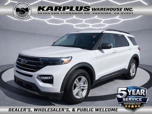 Used 2024 Ford Explorer XLT w/ Equipment Group 202A RWD image 1