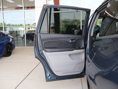 Used 2022 Honda Pilot Elite image 37