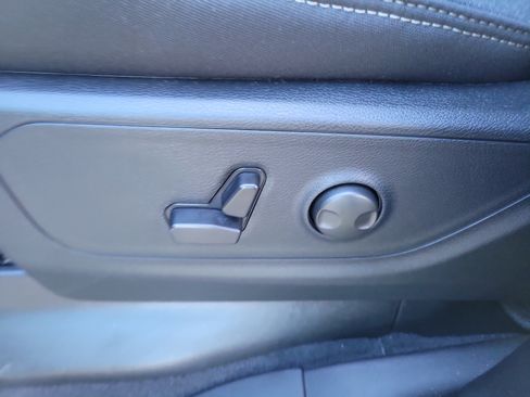 Used 2026 RAM 1500 Big Horn AWD/4WD image 13