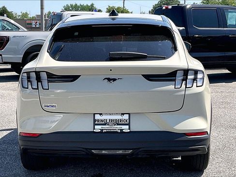 Used 2025 Ford Mustang Mach-E Select AWD/4WD image 4