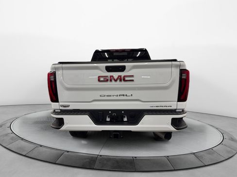 Used 2024 GMC Sierra 2500 Denali w/ Denali Reserve Package AWD/4WD image 6