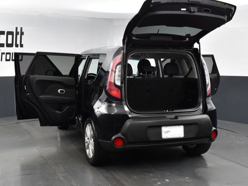 Used 2015 Kia Soul + FWD image 27