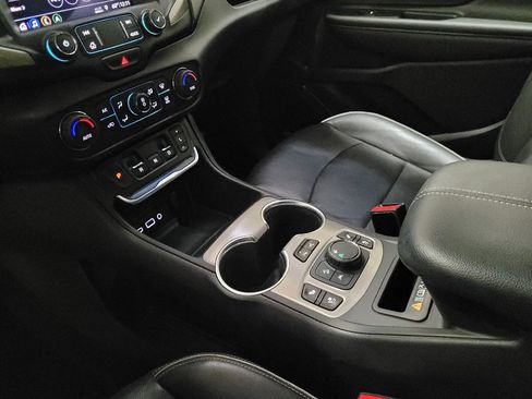 Used 2020 GMC Terrain Denali w/ Denali Premium Package FWD image 26