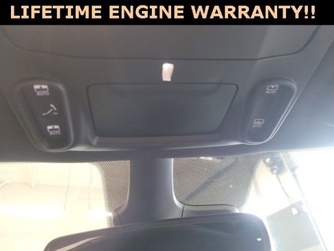 New 2025 Chrysler Pacifica Select w/ Fav Edition Package image 31