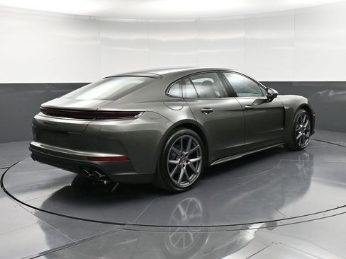New 2026 Porsche Panamera 4 image 8