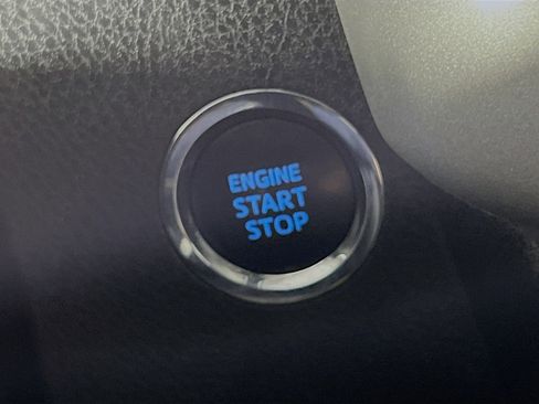 Used 2019 Toyota Highlander Limited Platinum image 23