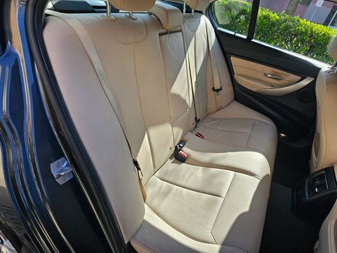 Used 2018 BMW 320i Sedan image 25