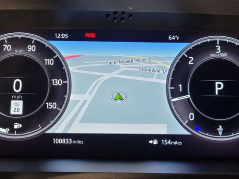 Used 2018 Land Rover Discovery HSE Luxury image 32