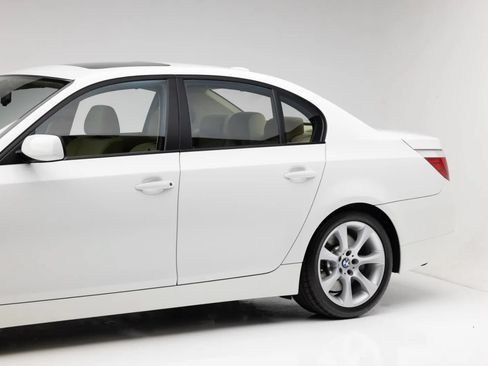 Used 2004 BMW 545i Sedan RWD image 25