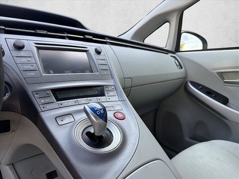 Used 2015 Toyota Prius Two FWD image 21